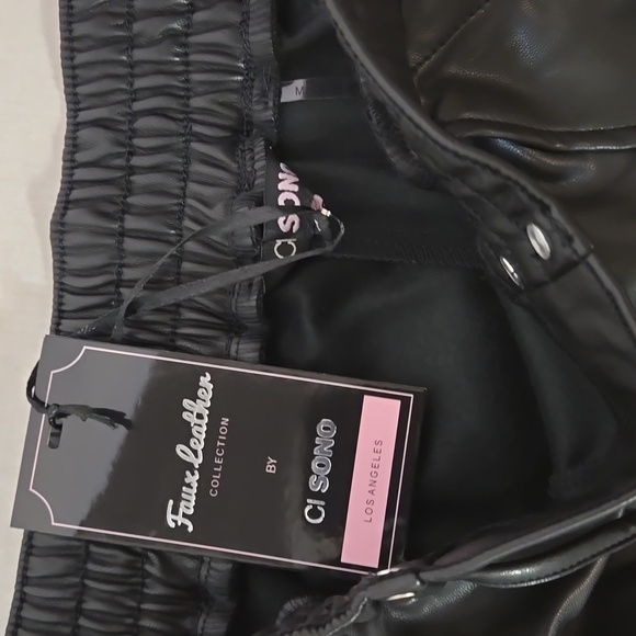 Faux Leather Shorts - Picture 5 of 6